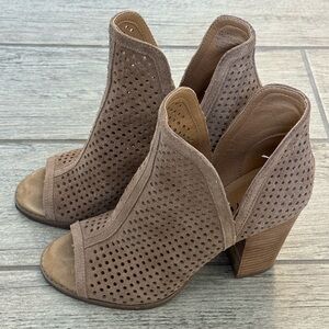 Lucky Brand Larise Booties Size 7